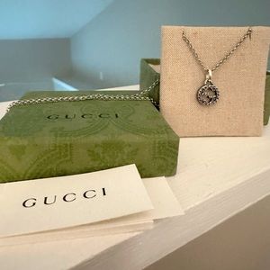 Gucci Interlocking G Necklace Authentic